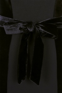 Collectif Clothing - Gracie Velvet Pencil Dress Années 50 en Noir 5