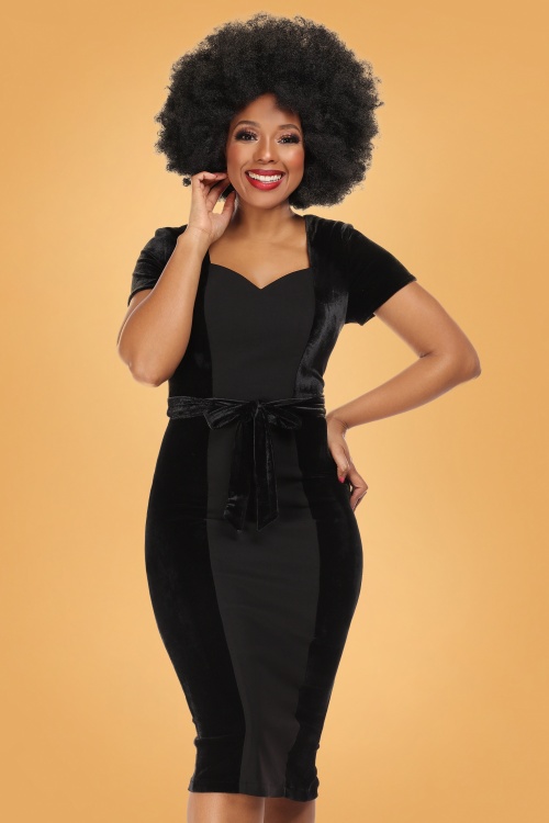 Collectif Clothing - 50s Gracie Velvet Pencil Dress in Black 2