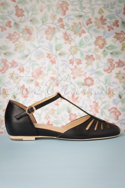 Charlie Stone - 50s Singapore T-Strap Flats in Black 