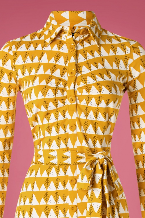 Tante Betsy - 60s Winter Peaks Button Down Dress in Mustard 2