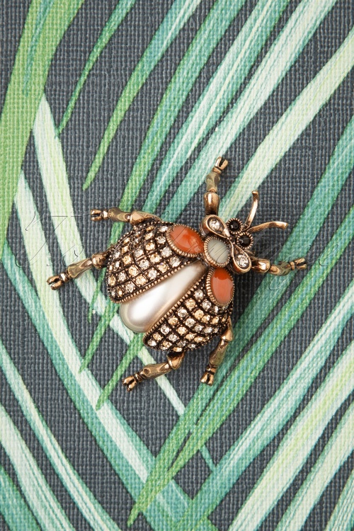 Darling Divine - 50s Sparkly Beetle Bug Brooch in Gold