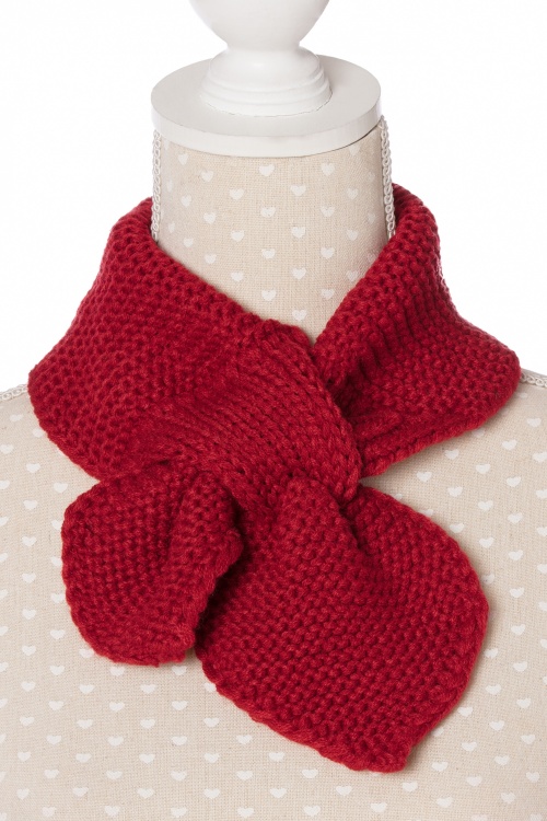 Banned Retro -  50s Fru Fru Knitted Scarf in Red 3