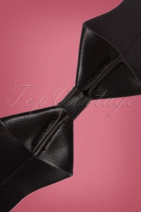 Banned Retro - 60s Touch of Grace Belt in Black 2