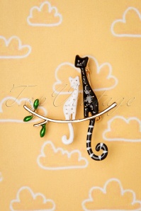 Collectif Clothing - Cat Date Brosche in Schwarz und Weiß