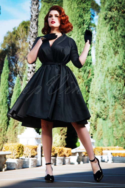 Vintage Diva  - Limited Edition ~ The Angie Swing Dress en Noir