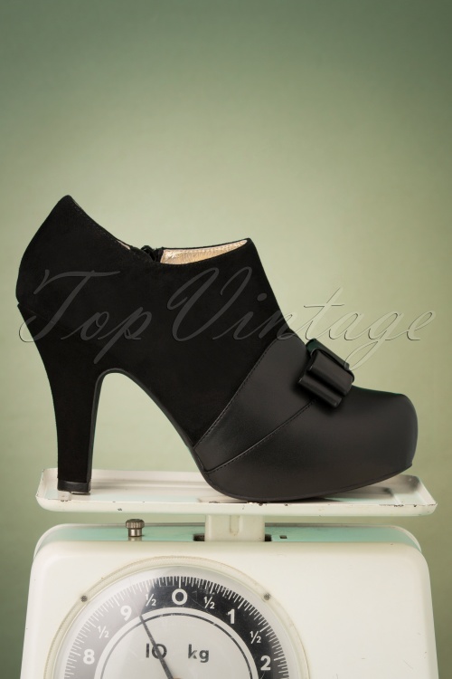 Lola Ramona ♥ Topvintage - 50s Angie Take A Bow Shoe Booties in Black 3