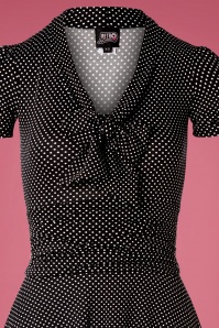 Retrolicious - Debra Pin Dot Swing-jurk in zwart 2