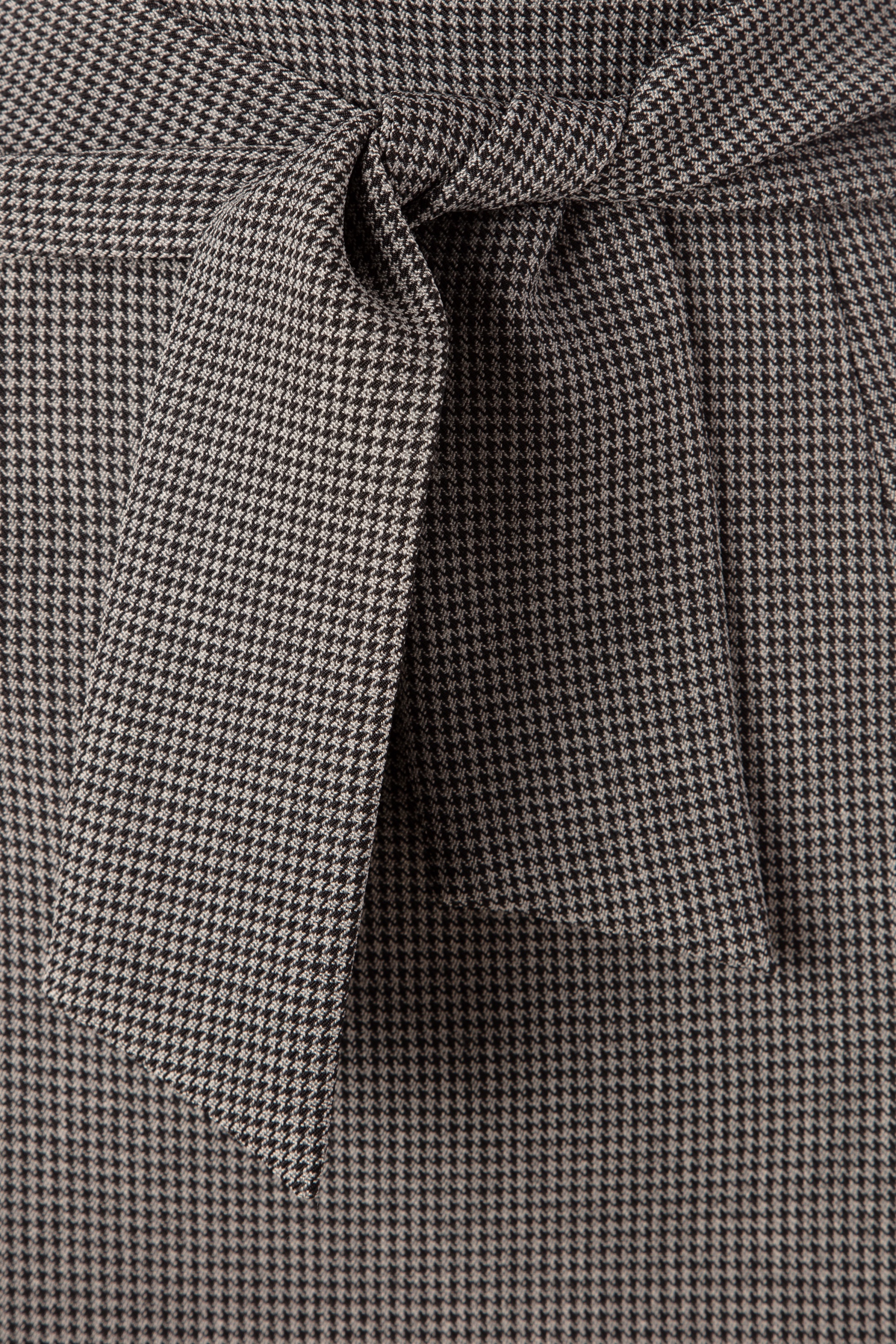 Banned Retro - Moyra pencilrok met gestrikte voorkant in grijs en zwart pied-de-poule 3