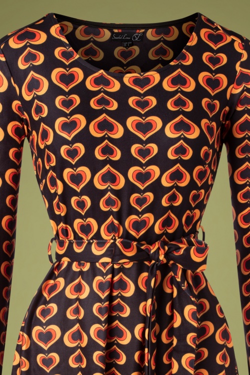 Smashed Lemon - 70s Hetty Hearts Dress in Black and Orange 3