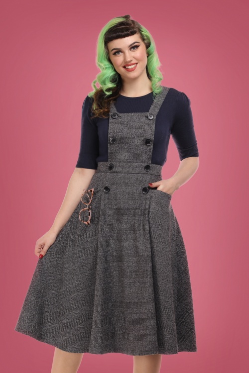 Collectif Clothing - Brenda Librarian Kariertes Latzkleid in Anthrazit 3