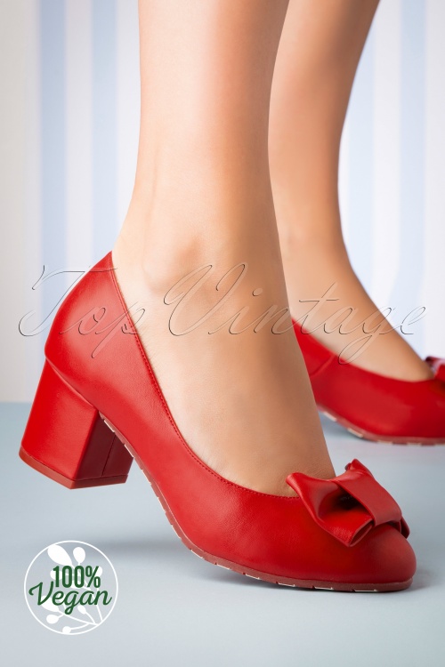 Lola Ramona - 60s Eve Vegan Rosy Block Heel Pumps in Red