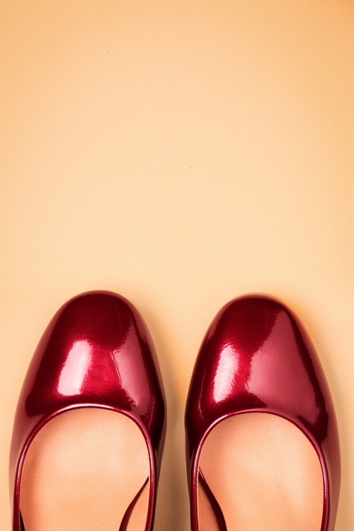 Banned Retro - 60s The Modernist Patent Pumps in Burgundy 3