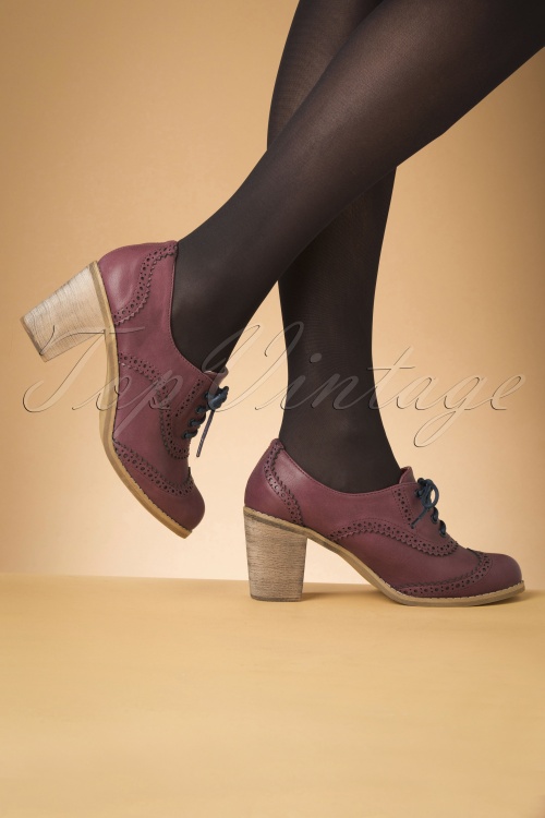 Banned Retro - 70s Betty Does Country Lace Up Shoe Booties in Burgundy 2