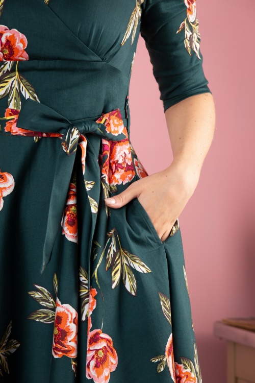 Timeless - Madison Floral Swing-jurk in donkergroen 3