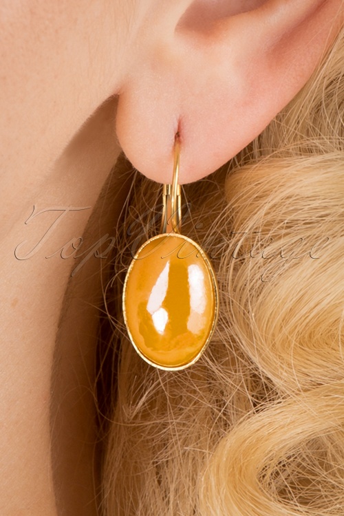 Urban Hippies - 60s Goldplated Oval Earrings in Marigold Yellow