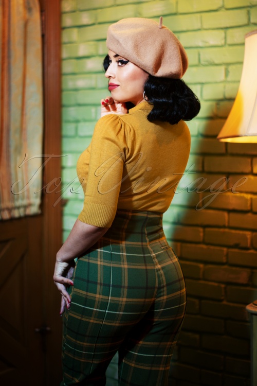 Collectif ♥ Topvintage - 50s Bonnie Fife Check Trousers in Green 4