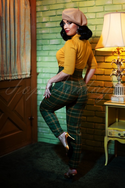 Collectif ♥ Topvintage - 50s Bonnie Fife Check Trousers in Green 2