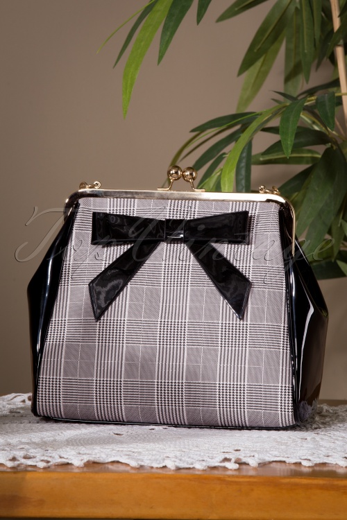 Banned Retro - 50s Caraboo Houndstooth Bag in Black 