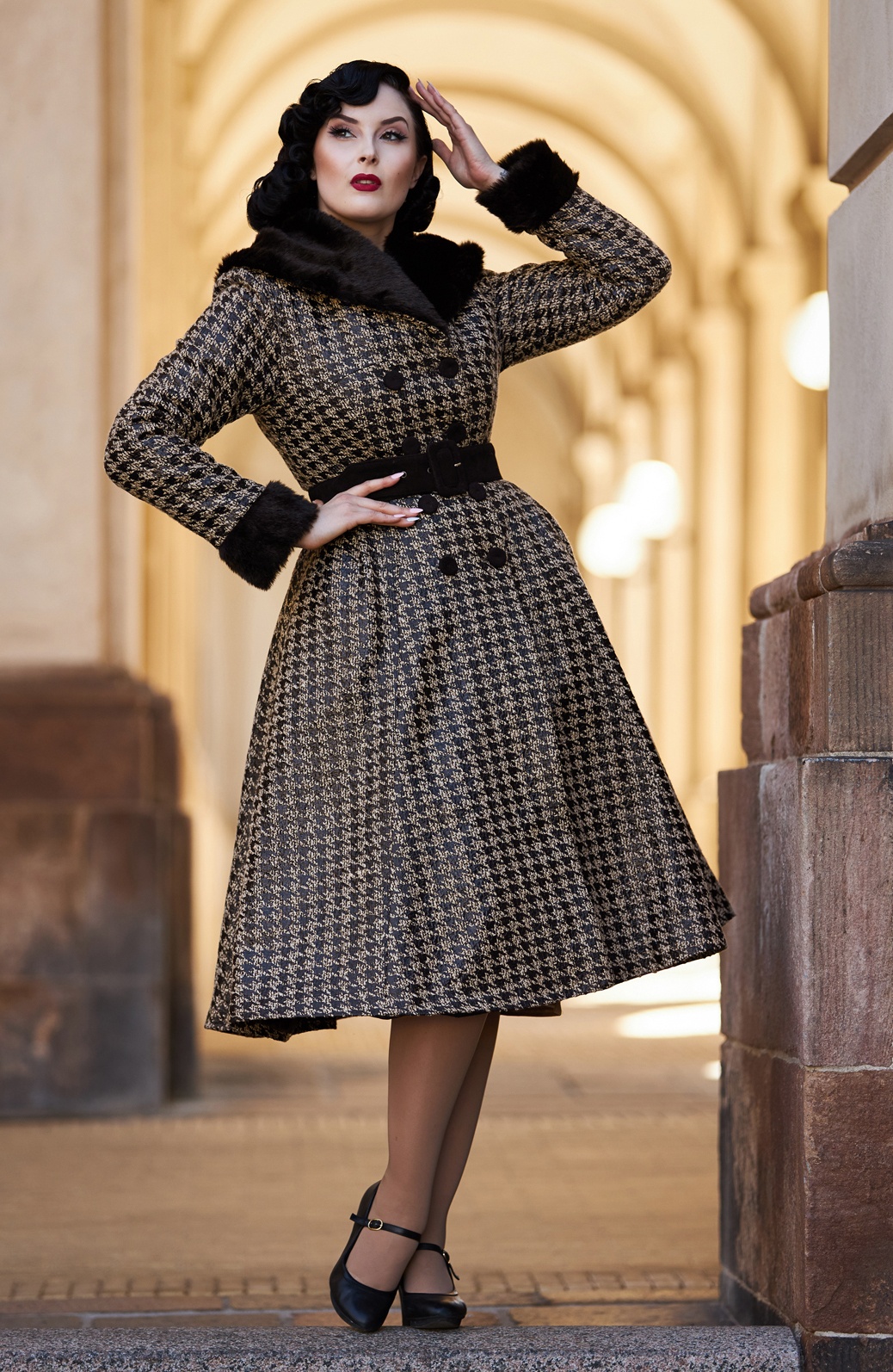 Miss Candyfloss - Hazel Dora Houndstooth wintertrenchcoat in zwart