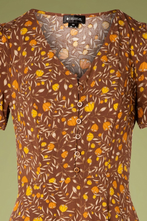 Bright and Beautiful - 70s Daisy Granny Floral Dress in Brown 3
