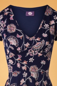 Topvintage Boutique Collection - Leona Floral Swing Dress Années 50 en Bleu Marine 3