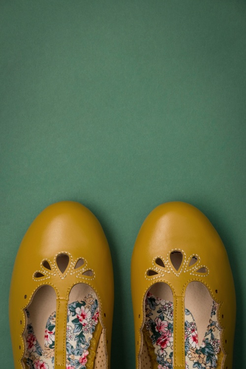 Bettie Page Shoes - 50s Maila T-Strap Flats in Yellow 3