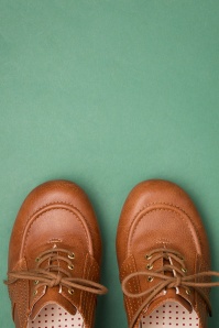 B.A.I.T. - 60s Cider Lace Up Brogues in Tan 3