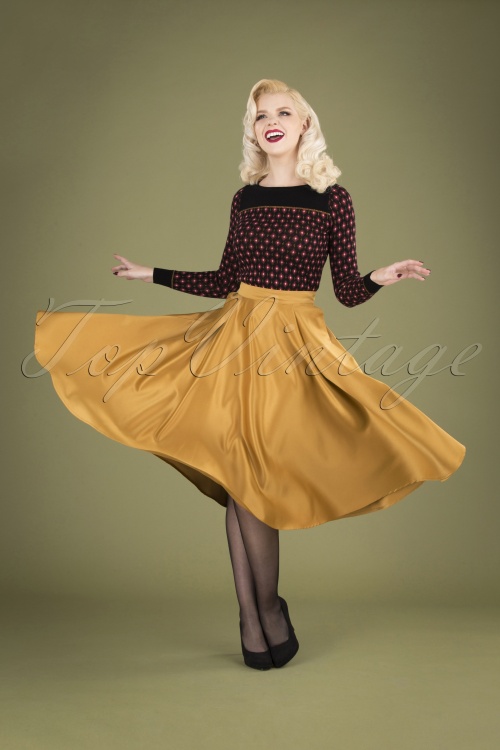 Banned Retro - 50s Miracles Full Swing Skirt in Gold 2