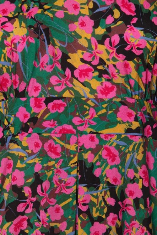 Closet London - 70s Lynda Floral Dress in Multi 3