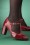 La Veintinueve - Ada Patent Leather T-Strap Pumps Années 60 en Rouge