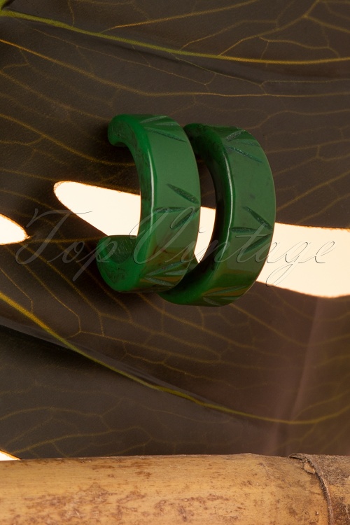 Splendette - TopVintage Exclusive ~ 40s Fern Carved Hoop Earrings in Green