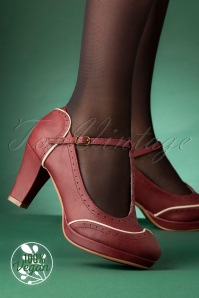 Bettie Page Shoes - Joan t-strap pumps in bordeauxrood 2