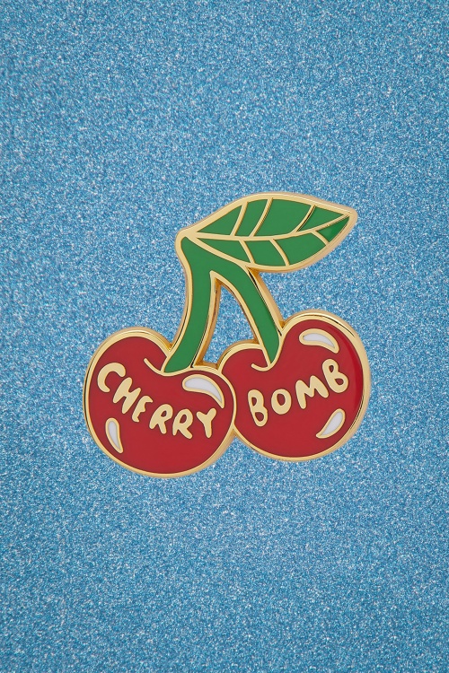 Erstwilder - Exclusief bij Topvintage  ~ Cherry Bomb emaille pin
