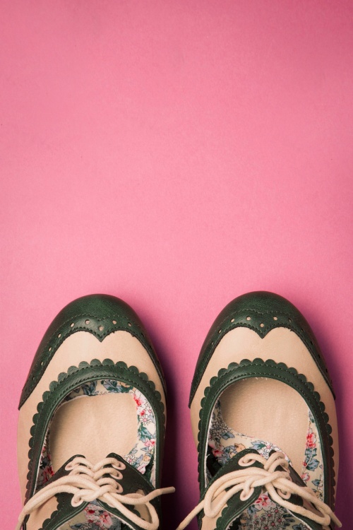 Bettie Page Shoes - Nina pumps in groen en crème 2
