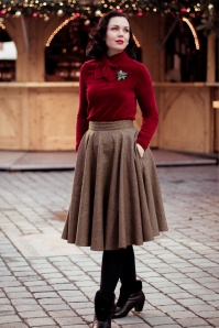 Wow To Go! - 70s Pjotr Swan Rollneck Rib Top in Red 2