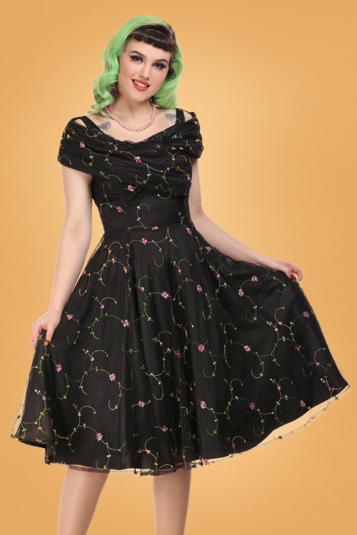 Collectif Clothing - 50s Dorothy Floral Rose Swing Dress in Black