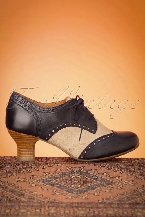 Miz Mooz - Tully Leather Shoe Booties Années 40 en Bleu Marine et Crème 4