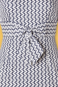 Banned Retro - Tile Wiggle Kleid in Marineblau 4