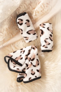 The Vintage Cosmetic Company - Make-Up Cloths in Leopard 2
