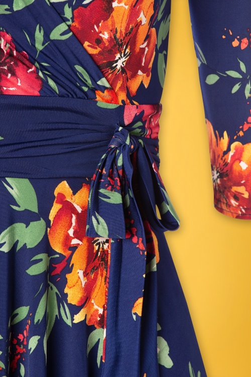 Vintage Chic for Topvintage - Caryl Floral Swing Dress Années 50 en Bleu Marine  5