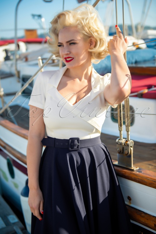 Glamour Bunny - 50s Lila Swing Dress in White and Navy 5