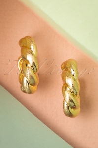 Day&Eve by Go Dutch Label - 50s Small Twisted Stud Earrings in Gold