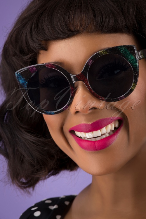 Collectif Clothing - Yolanda Disco-Sonnenbrille in Schwarz