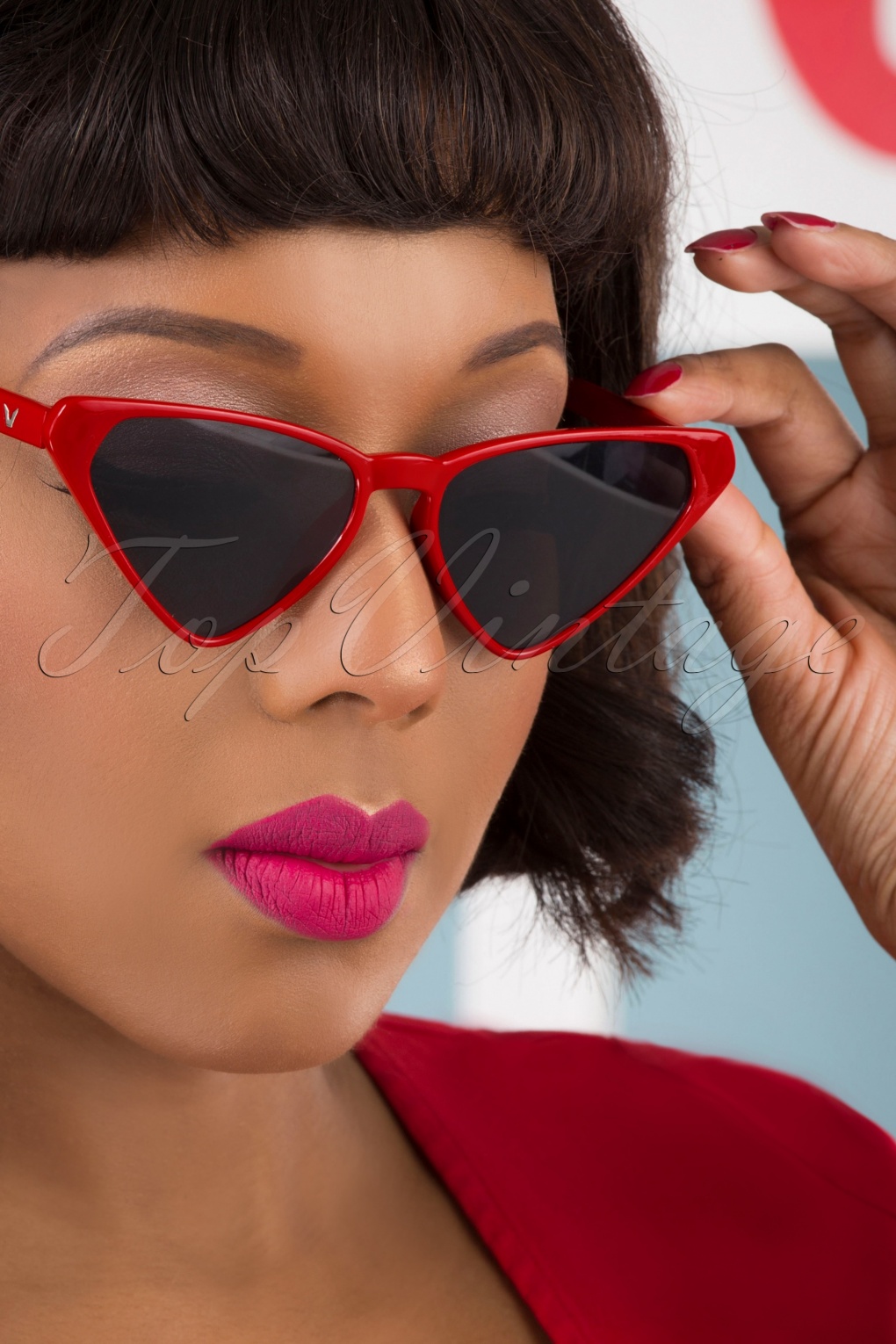 Retro Cat Eye Style Unique Lip Shape SUN GLASSES Tortoise Frame Bling Crystals