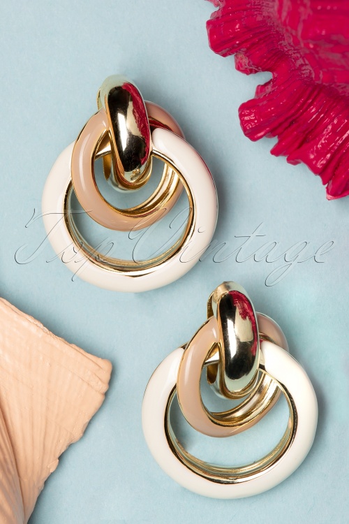 Darling Divine - 60s Circle Earrings in Sand and Gold