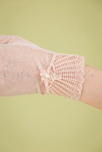 Unique Vintage - 40s Deco Mesh Wrist Gloves in Dusty Pink 3