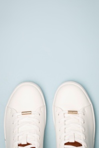 Ted Baker - Wenil sneakers met bloemmotief in wit 3