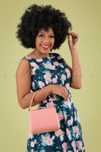 Collectif Clothing - 60s Carrie Bag in Pastel Pink 4