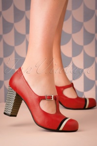 Nemonic - 60s Madison Rojo Leather T-Strap Pumps in Red