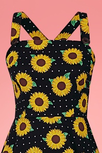 Collectif Clothing - Maggie Sunflower Swing Dress Années 50 en Noir 3